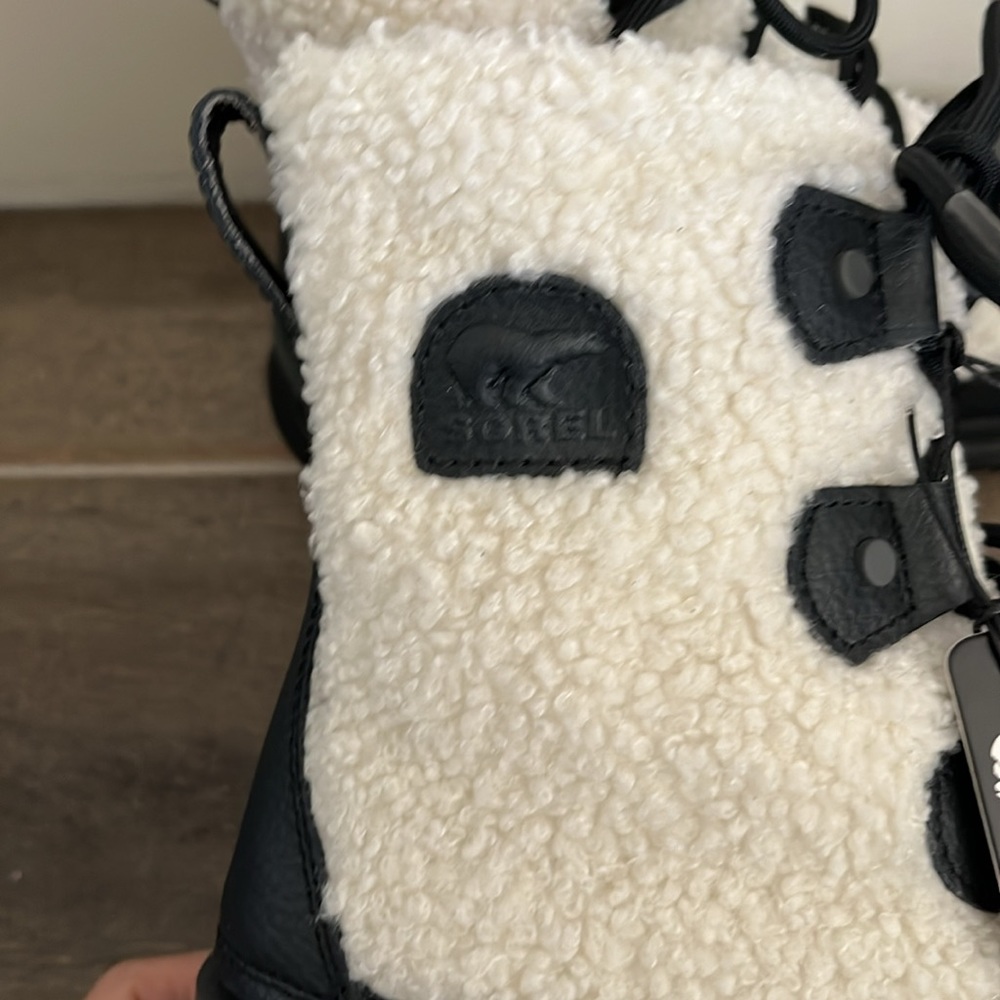 NWT Sorel Explorer II Joan Cozy Boot Size 7 - Picture 6 of 11
